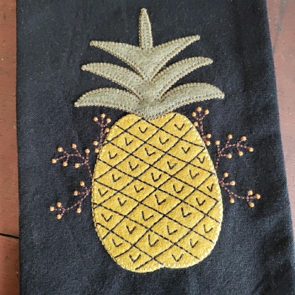 Primitive Pineapple Welcome Kitchen Towel 18x28" ‎ NEW